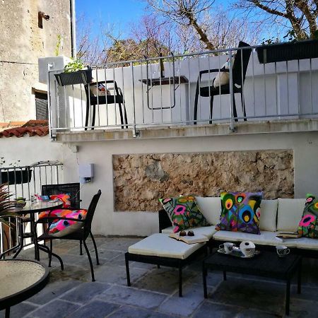 Cres Art Studio Lime Apartment Buitenkant foto