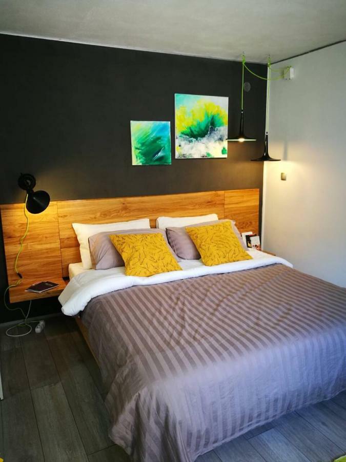 Cres Art Studio Lime Apartment Buitenkant foto