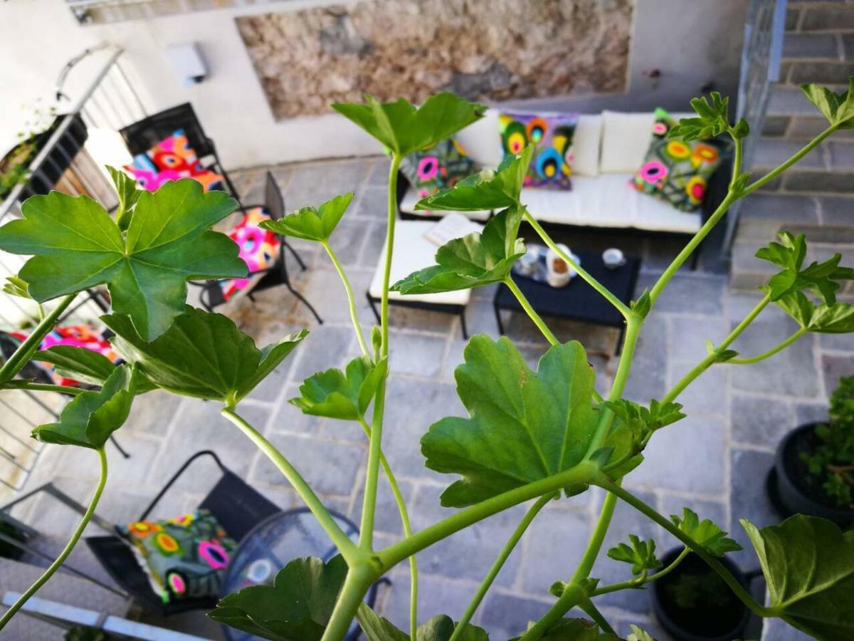 Cres Art Studio Lime Apartment Buitenkant foto