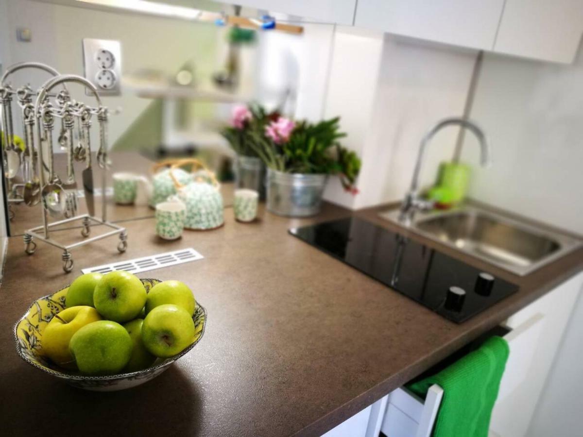 Cres Art Studio Lime Apartment Buitenkant foto
